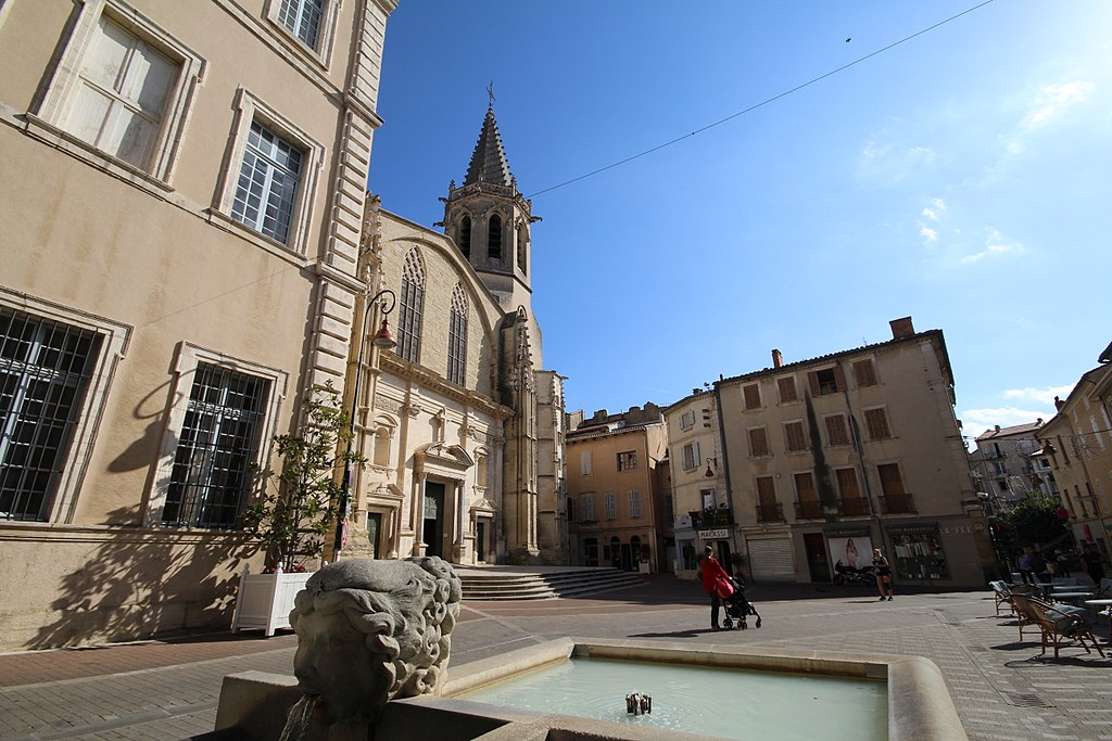 Visite de Carpentras, Guide Carpentras