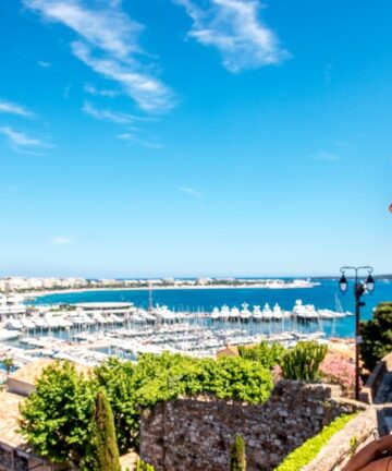 Saint Raphael France, Guide Saint Raphael, Excursion Cannes, La Croisette Cannes, Visit Cannes, Cannes Tour Guide
