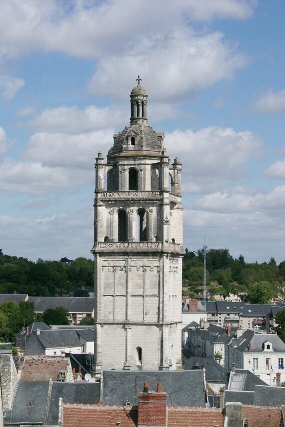 The Best City Tour in LOCHES