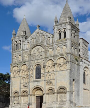 The Best City Tour in ANGOULEME