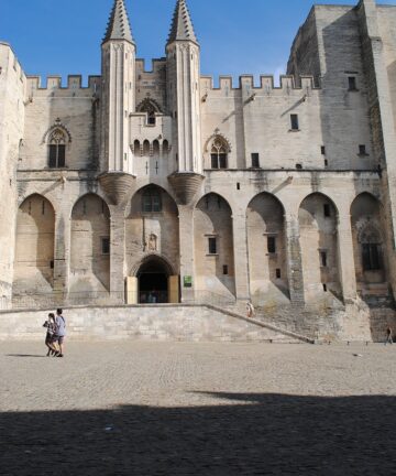 The Best City Tour in AVIGNON