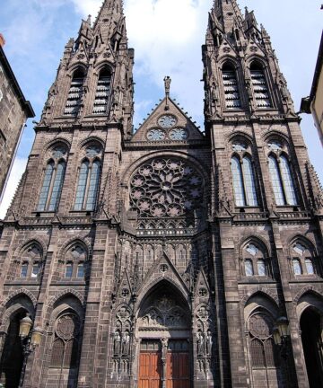 The Best City Tour in CLERMONT-FERRAND