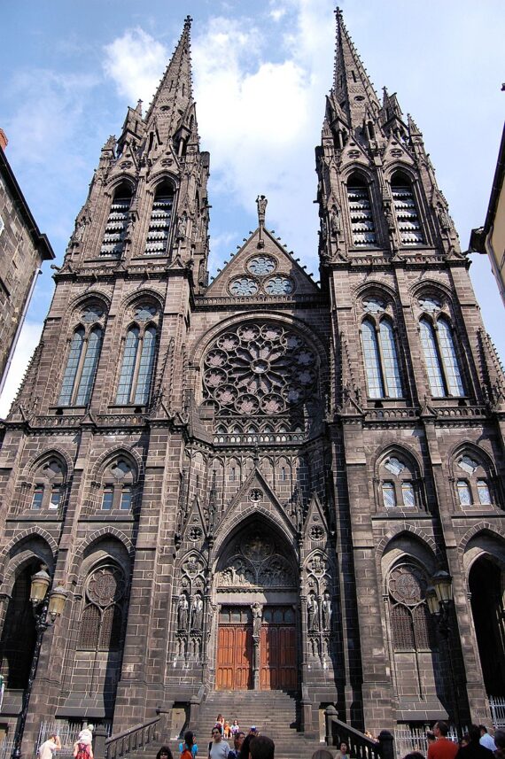 The Best City Tour in CLERMONT-FERRAND