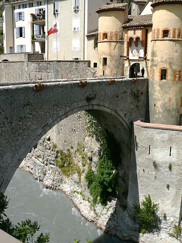 Entrevaux village