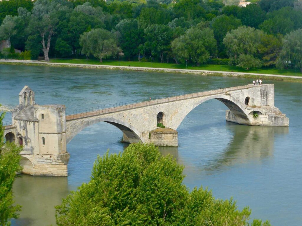 avignon bridge