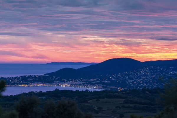 evening-atmosphere-sttropez